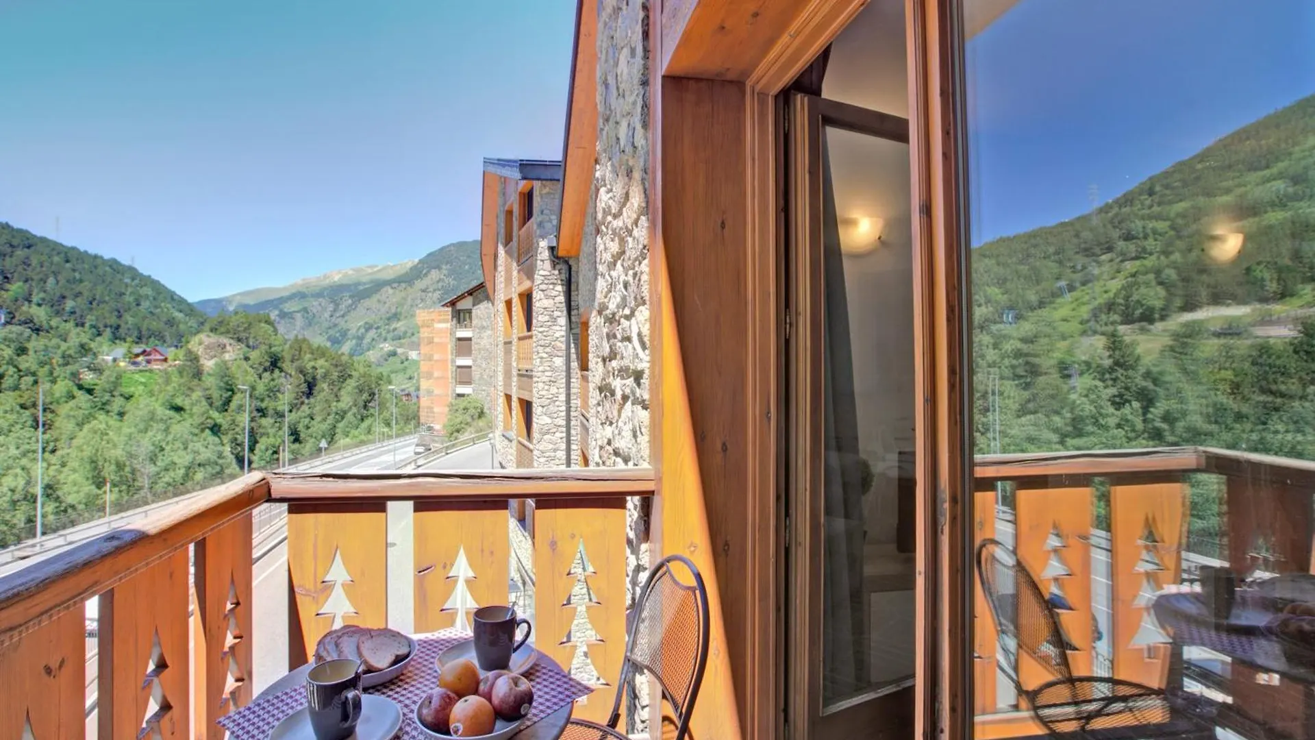 Ski Apartments El Tarter 0*,